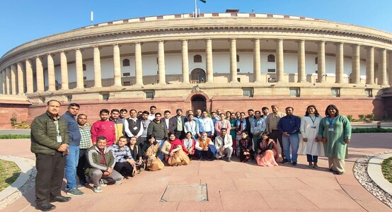 केंद्रीय अनुवाद ब्यूरो में प्रारंभिक अनुवाद प्रशिक्षण कार्यक्रम (27वां बैच) के दौरान प्रतिभागियों का संसद भवन का अध्ययन दौरा।